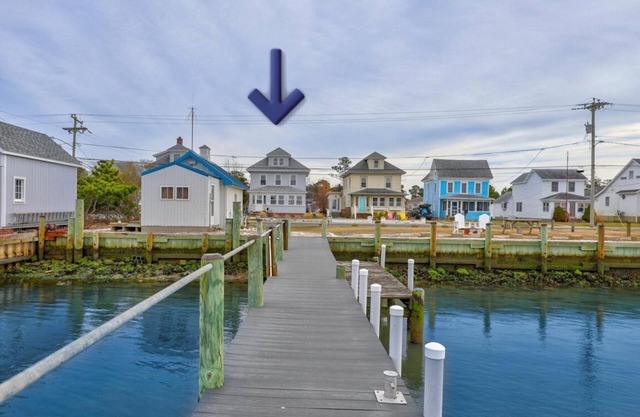 Waterfront Wonder - Private Pier on the Chincoteague Bay!