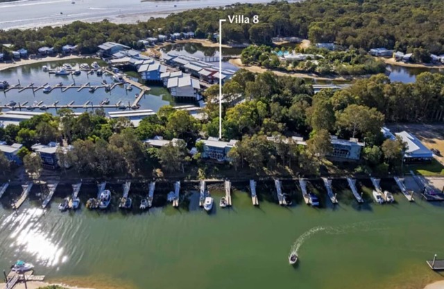 Waterfront Villa - Boat Berth - Couran Cove Resort - South Stradbroke Island