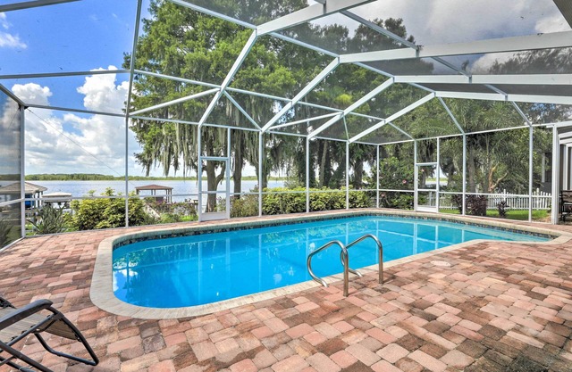¡NUEVO! Winter Haven Home w / Dock y jacuzzi!
