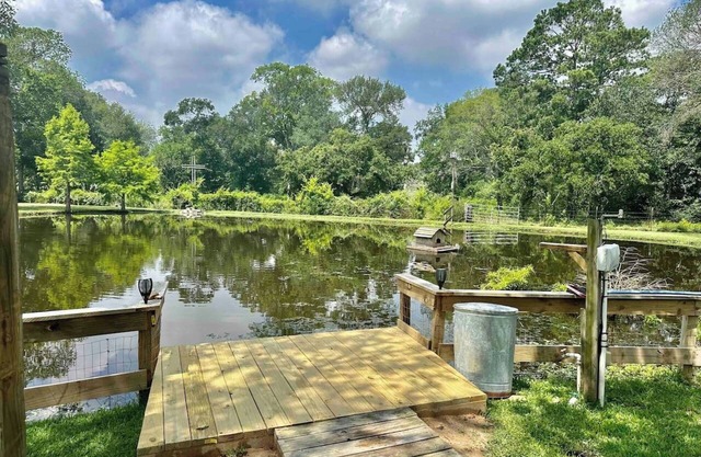 Waters Edge Fishing Cabin