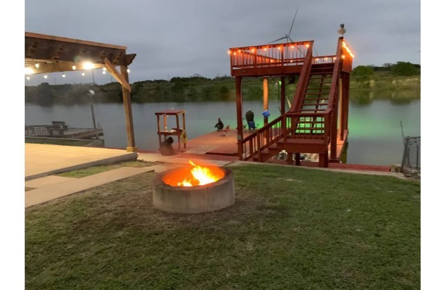 Waters Edge Home in Arroyo City: 🎣 Arroyo Pearl