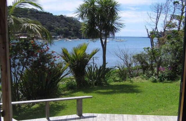 Waters Edge Mill Bay
