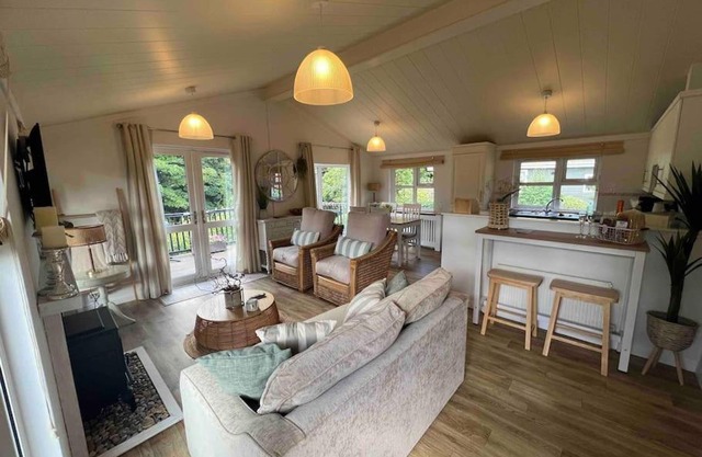 Waterside Lodge, Weybourne, Holt