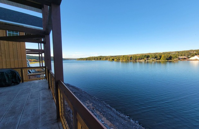 Waterway Trailside Fun Cabin 24B
