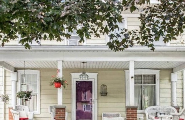 Watkins 2 bed 3 bath home · Walk to parks · Walk to park s& restaurants.!