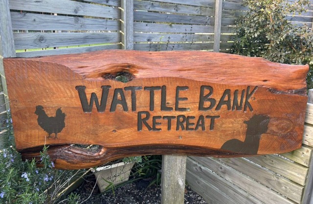 Wattle Bank Retreat - Farmstay / B & B
