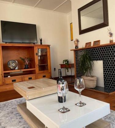 Watts, A Cosy Escape