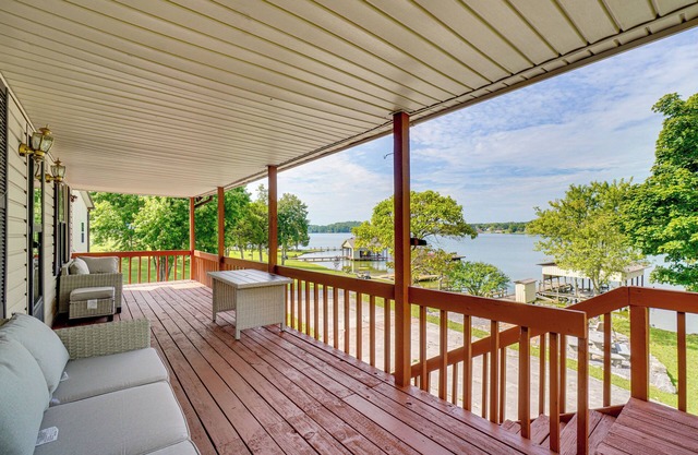 Watts Bar Lake House: Boat & Fish On-Site!