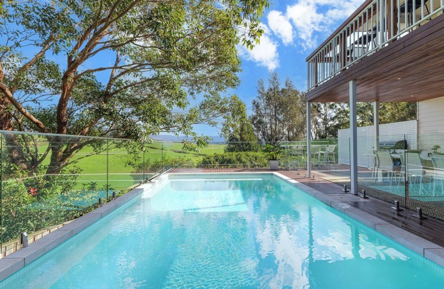 Wave and Willow Family Retreat- Heated Pool & 3 min drive Kiama town and beaches