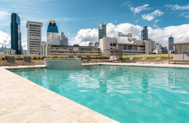 Waymore Hotel Spa & Casino