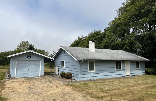 Wayside Cabin #185 - Cozy, affordable, water views near Sandlake