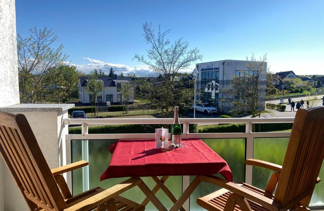WE 9203 - Marina Residence