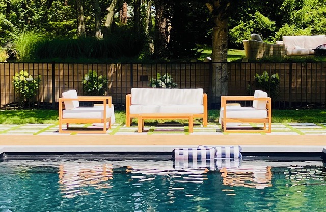 WE’RE BACK! Oak Bluffs Retreat. NEW PRIVATE POOL - FERRY TIX!