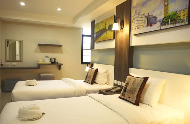 We resident Hotel
