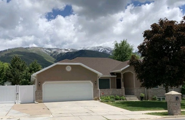 "Weber Canyon Haven" East Layton Home with a View