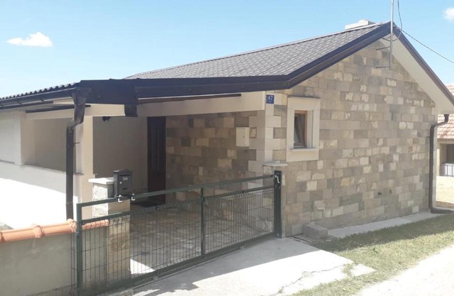 Weekend House Petar