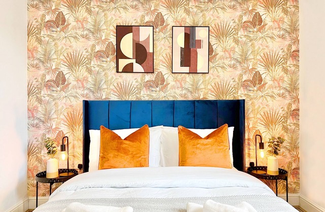 Weekly 2 BED Centurion Lane 20% OFF Family Business Relocation