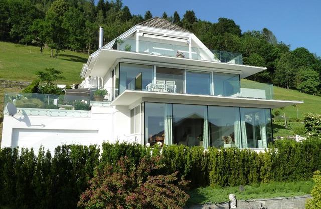 Weisse Villa am Millstätter See