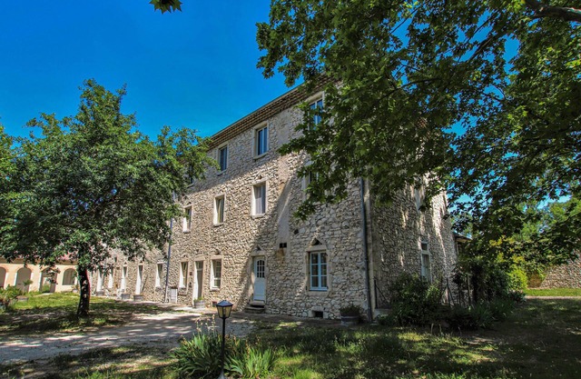 Alojamiento de 2 habitaciones en Montboucher sur Jabron