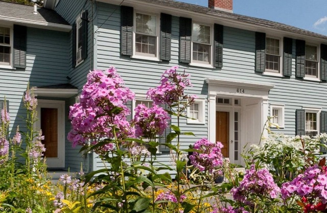 Bienvenido a Buena Vista House! ¡Ven a explorar el estilo #FLX!