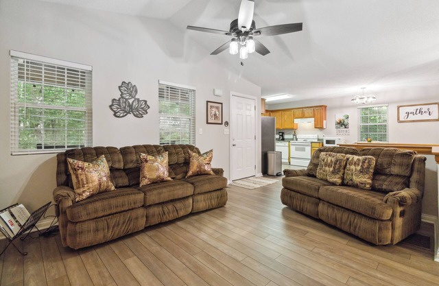 418c Lake Cumberland Resort