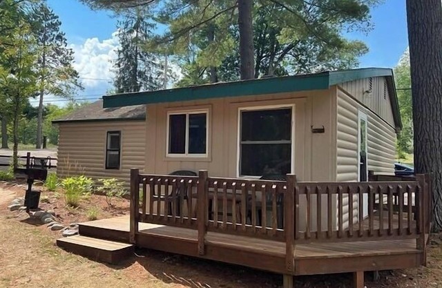 Welcome to Cottage 4 at Heart Lake Resort!