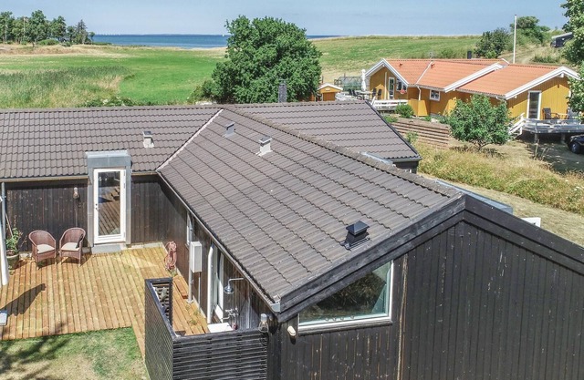 Alojamiento de 4 habitaciones en Martofte