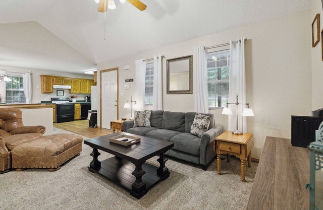 Welcome to “Haven on Harmony” – The Perfect Cozy Cabin