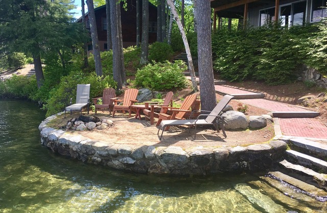 Bienvenido a Lago Winnipesaukee! Waterfront 5-br Home On Bridged Isla Negro Gato