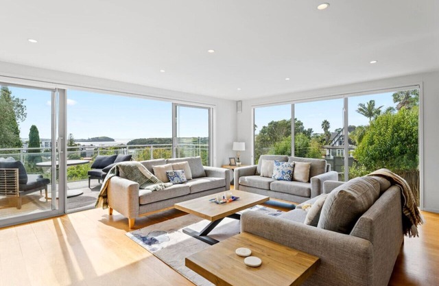 Welcome to Luxury Living in CBD