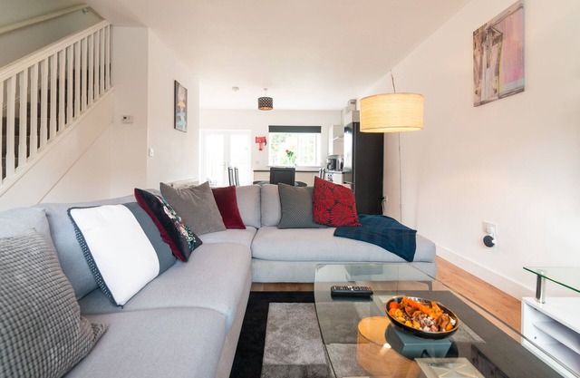 *** HERMOSA CASA *** Aparcamiento gratuito - IDEA STAY