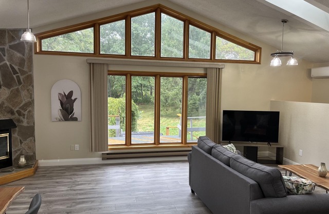 Welcome to our lakefront vacation rental!