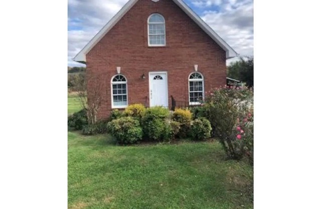 Welcome to our cottage, Serenity in Cleveland, TN
