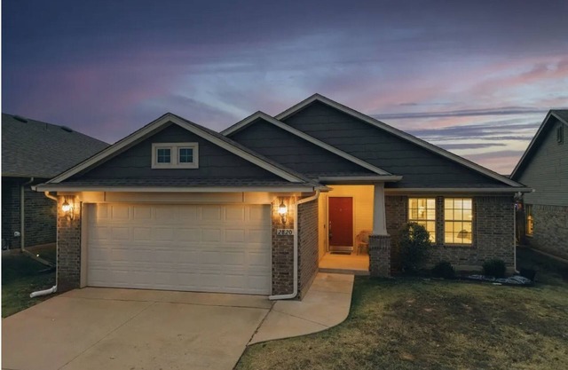 Welcome to our cozy family home! Ideal for those seeking comfort and relaxation.