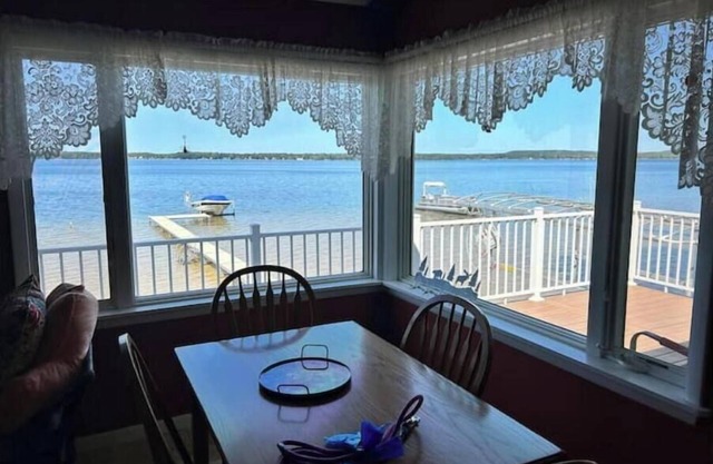 Welcome to our lake front retreat!!