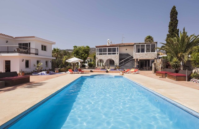 ¡Bienvenido al paraiso! Ideal para familias múltiples, piscina privada, BBQ House, Wifi