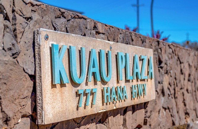Welcome to Paradise! Paia is Maui's hidden gem. Windsports, shopping, & dinning