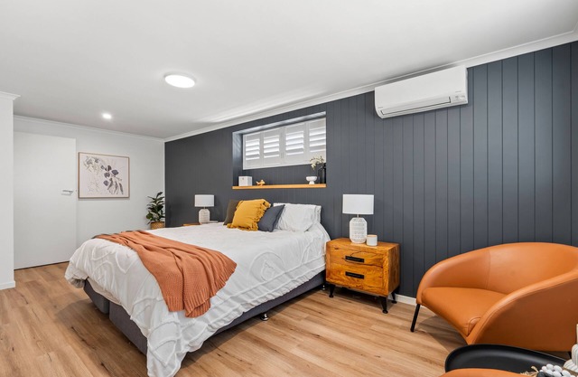 Welcome to SHADES OF SUMMER