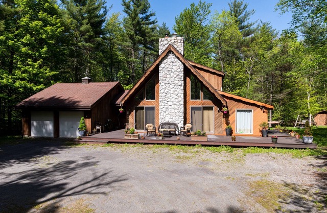 Bienvenido al Chalet Shangri-La en The Catskills!