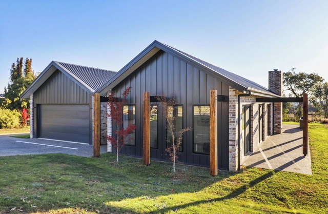 Welcome to your perfect getaway in Mansfield!
