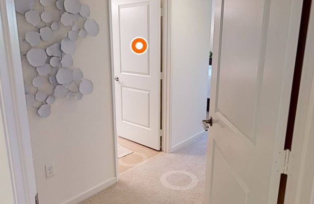 Welcoming 2 BR Apt with Mountain Views!
