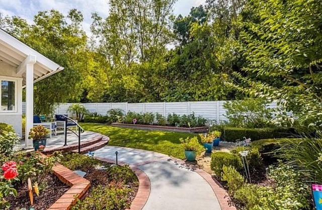 Welcoming 3-bedroom house in Irvine