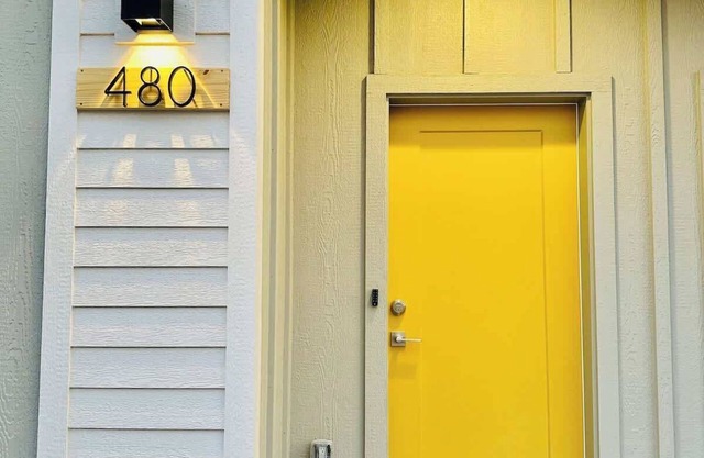 Welcoming Cozy Haven, Pets Ok,Sleeps 7