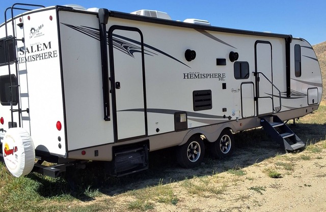 Welcoming RV with AC in charming Kaycee Wyoming. n80 Acres near 1500 BLM land