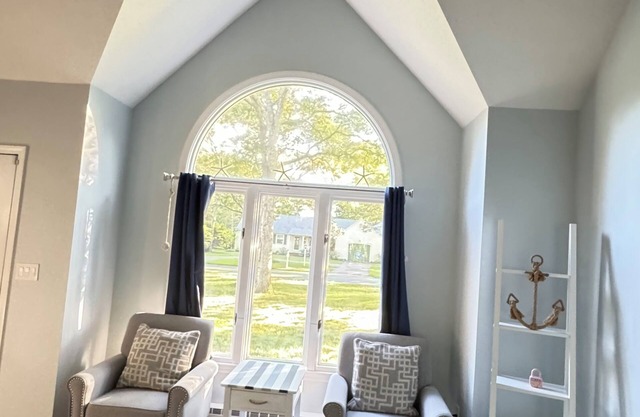 Welcoming to modern 3-bedroom loft with AC in charming Sandwich/Cape Cod