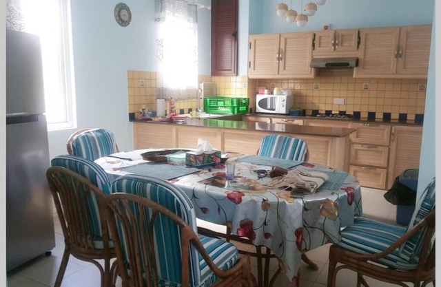 Well equipped peaceful 3 bedroom apartment