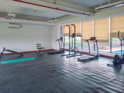Well Furnished and Comfortable Studio Dave Apartment By Travelio