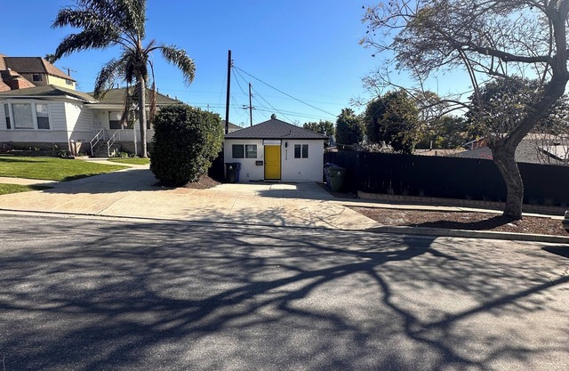 Well Lit & Charming Pet Friendly 1 bed, 1 bath Home Near LAX, Culver City, Sofi