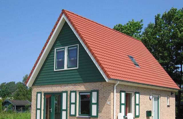 Hermosa Casa Vacacional en Zonnemaire cerca del lago