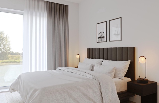 Well Thought Out One Bedroom Suite in Quaint Steveston Village